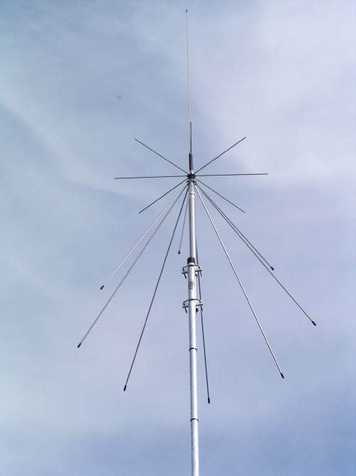 ANTENA DIAMOND D-130 DISCONO CON CABLE